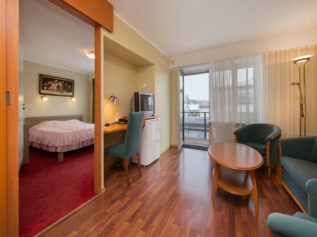 Arabella Hotel Kuressaare Exterior photo